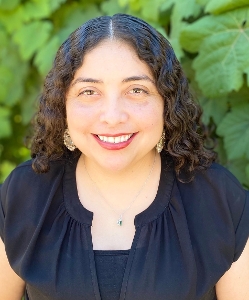 Profile for Ana Elizabeth Rosas